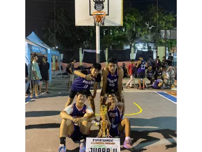Ekstrakulikuler Basket Putra SMA Perintis 2 Bandar Lampung Meraih Juara 2 dalam Pertandingan Basket 